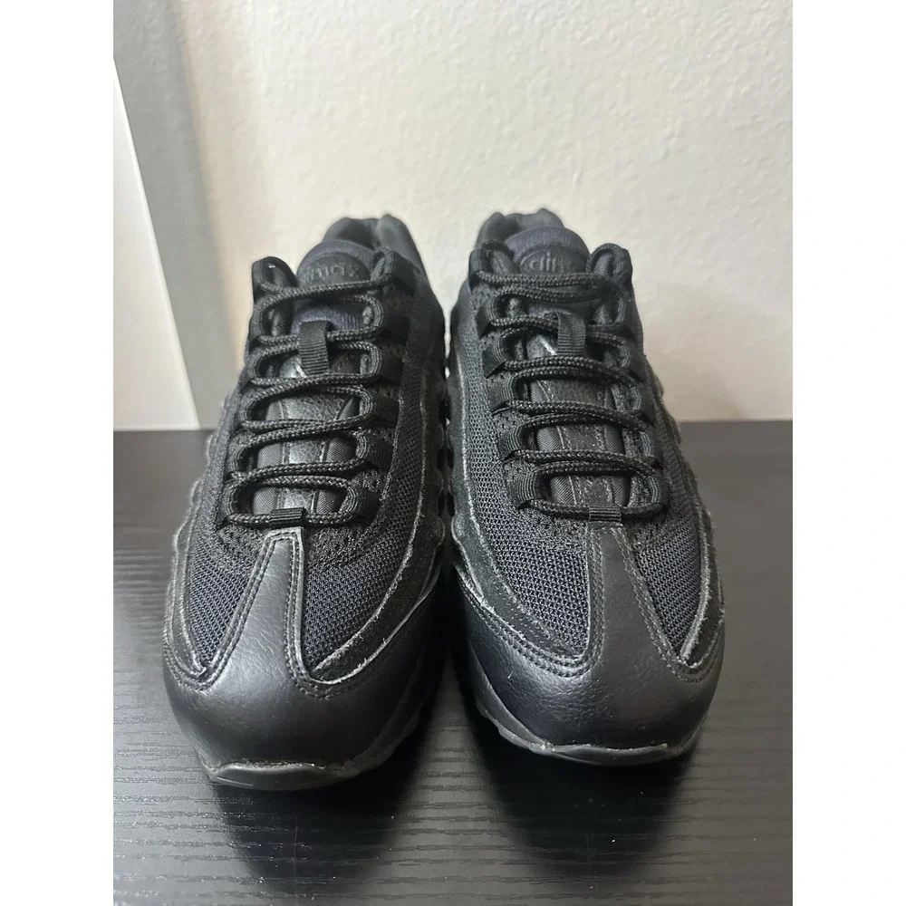 Nike Air Max 95 Triple Black Shoes sneakers Women's Size 8.5 / Youth Size 7Y